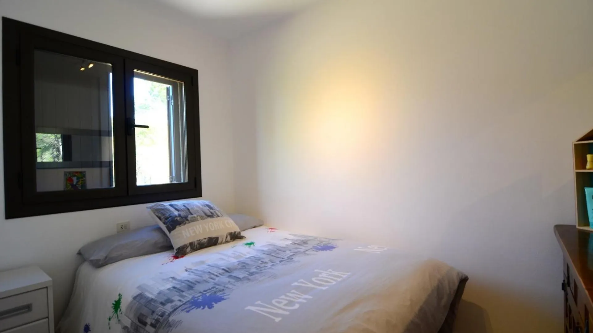 Atenes 12 L'Estartit İspanya